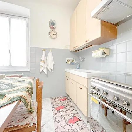 Apartment Ikea-metro 5 Min Getaway Genua