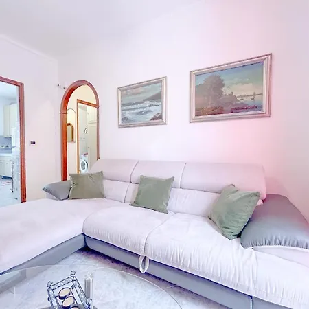 Ikea-metro 5 Min Getaway Apartment Genua