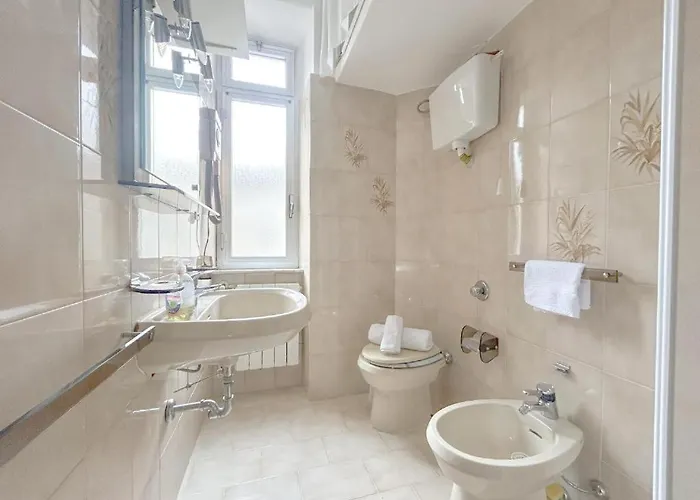 Ikea-metro 5 Min Getaway